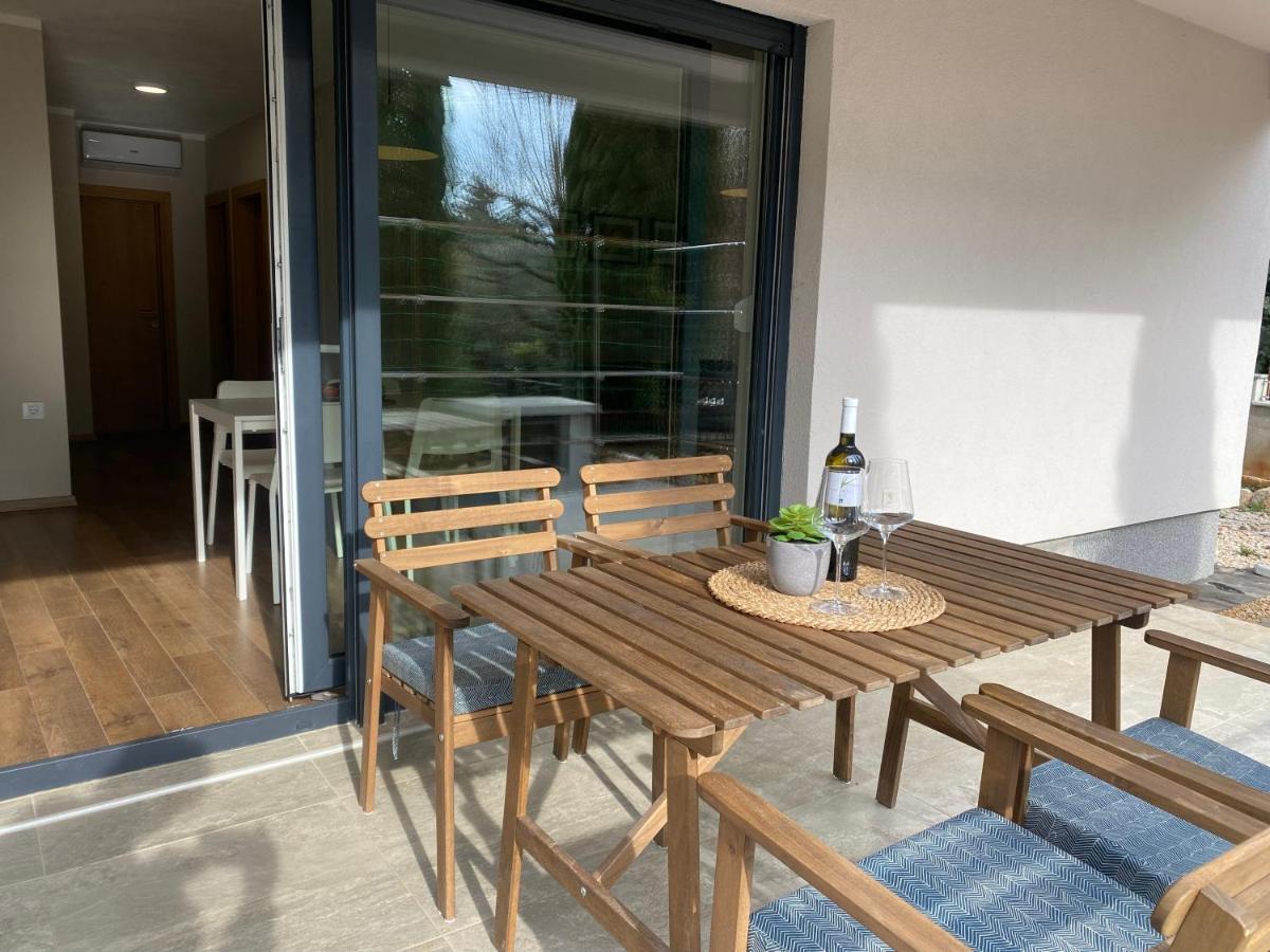 M Plus Residence Пинезичи Экстерьер фото