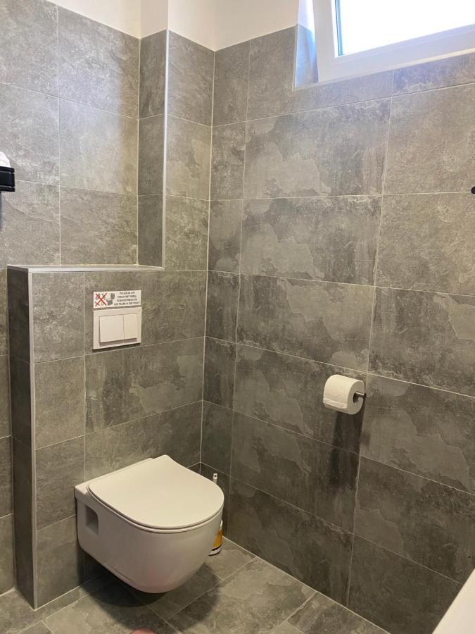 M Plus Residence Пинезичи Экстерьер фото